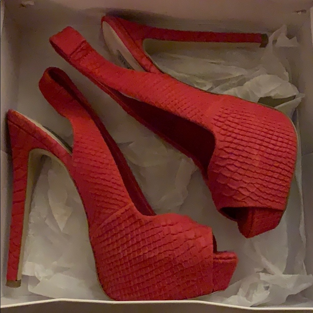 STEVE MADDEN stiletto heel
